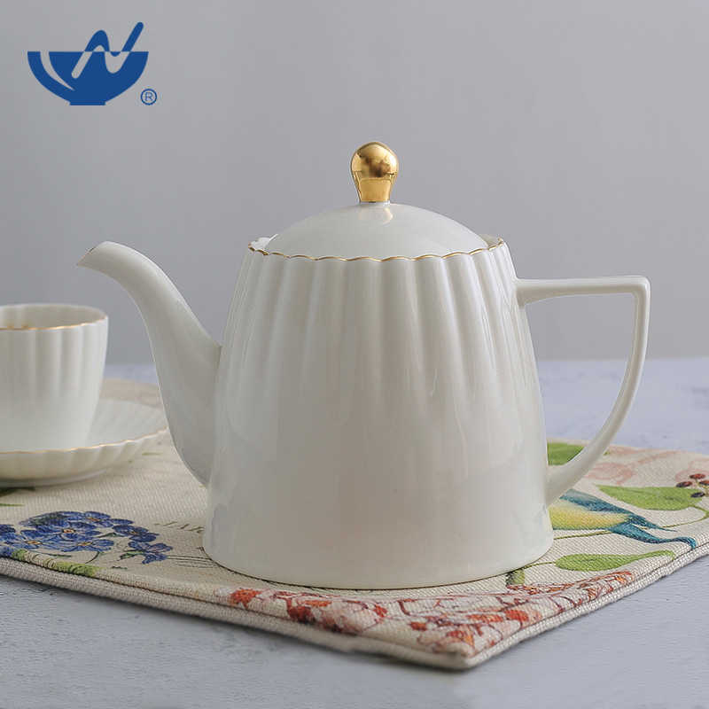 三色色釉茶壶-(3)